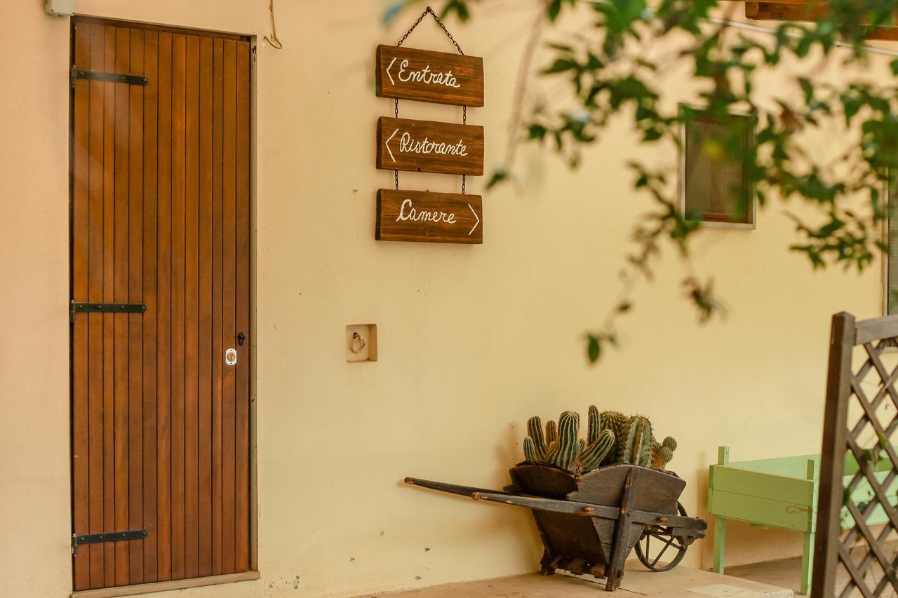 Azienda Agrituristica Il Pago ノーヴァ・シーリ・マリーナ エクステリア 写真